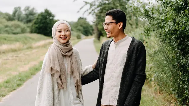 Gita Savitri - Paul