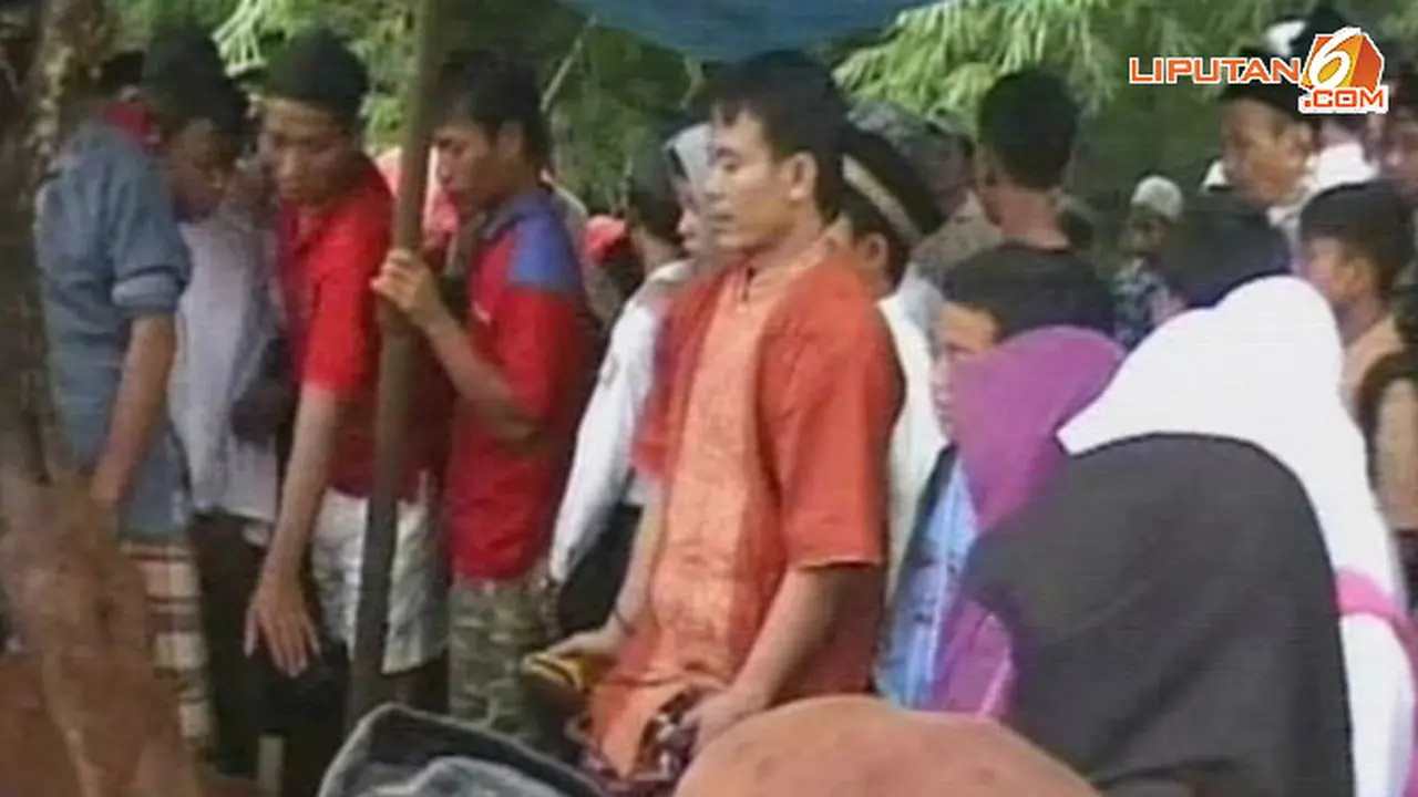 pemakaman-korban140208c.jpg