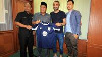 Persela Lamongan merekrut gelandang asal Portugal, Jose Coelho. (Bola.com/Fahrizal Arnas)