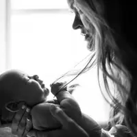 Apa saja manfaatnya untuk kesehatan sang bayi? Simak selengkapnya berikut ini. (Foto: Unsplash)