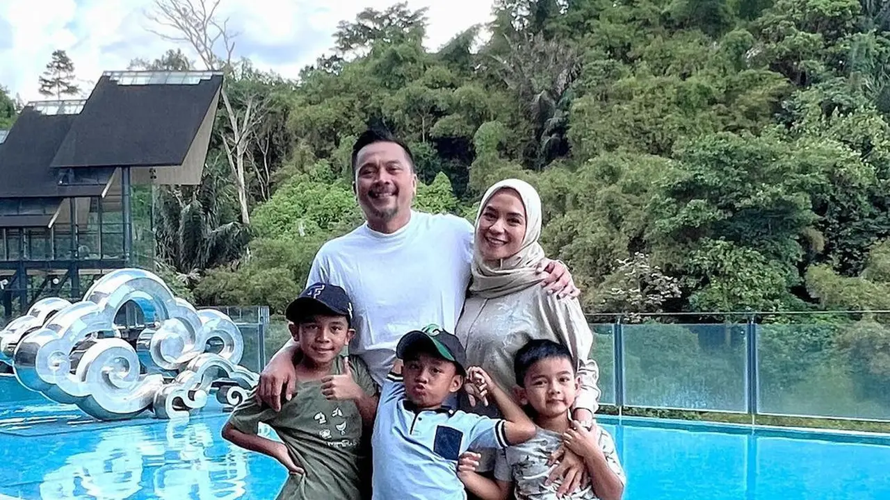 Keluarga Enno Lerian