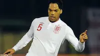 Lescott Menargetkan Skuat Utama Inggris