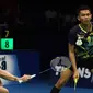 Ganda Putra Indonesia, M Rian Ardianto/Fajar Alfian menahan serangan Mathias Boe/Crasten Mogensen (Denmark) di Semifinal Indonesia Open 2017 di Jakarta, Sabtu (17/6). Rian Ardianto/Fajar Alfian kalah 17-21, 21-18, 12-21. (Liputan6.com/Helmi Fithriansyah)