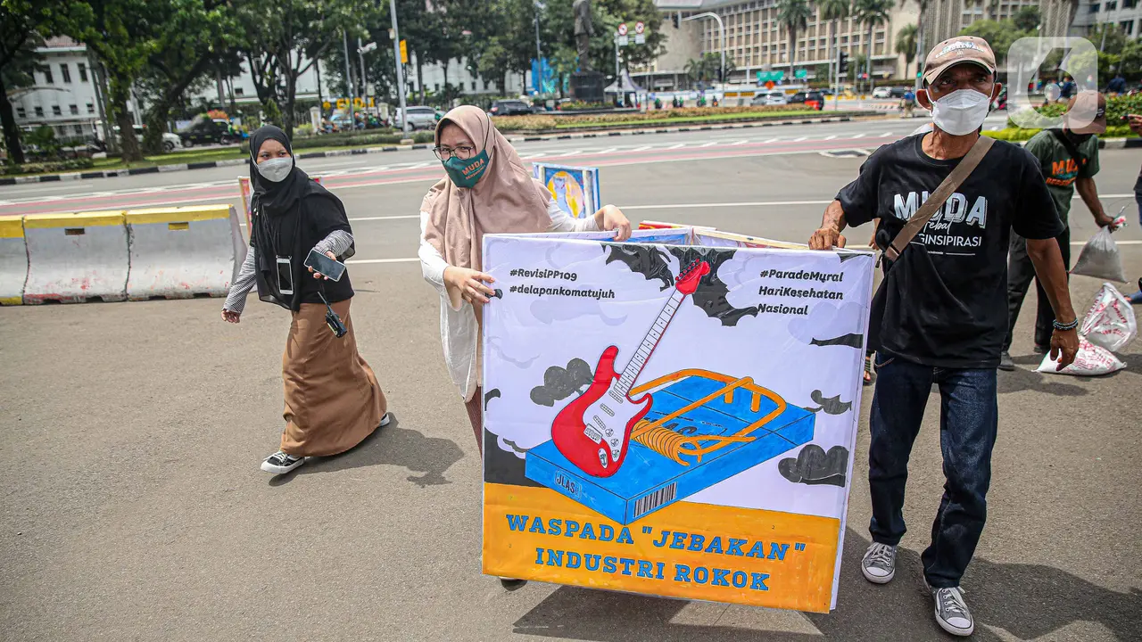 Aksi Parade Mural Bahaya Merokok
