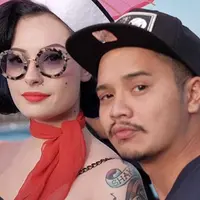 Kado Natal terindah dirasakan oleh Cludia Adinda. Pasalnya, bertepatan dengan Natal tahun ini, ia dilamar oleh pemeran Derby Romero. Pasangan ini menjalin kisah cinta sekitar setahun belakangan. (Instagram/derbyromero)