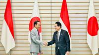Presiden Joko Widodo atau Jokowi melakukan pertemuan bilateral dengan Perdana Menteri (PM) Jepang Fumio Kishida di Kantor PM Jepang, Tokyo, Sabtu (16/12/2023). (Dok. Laily Rachev - Biro Pers Sekretariat Presiden)