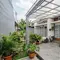 7 Desain Teras Rumah Berdempetan agar Sirkulasi Udara Lancar, Trik Cerdas di Lahan Sempit