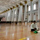 Sholat Safar Apakah Bisa Berjamaah? Simak Hukum, Dalil dan Penjelasannya