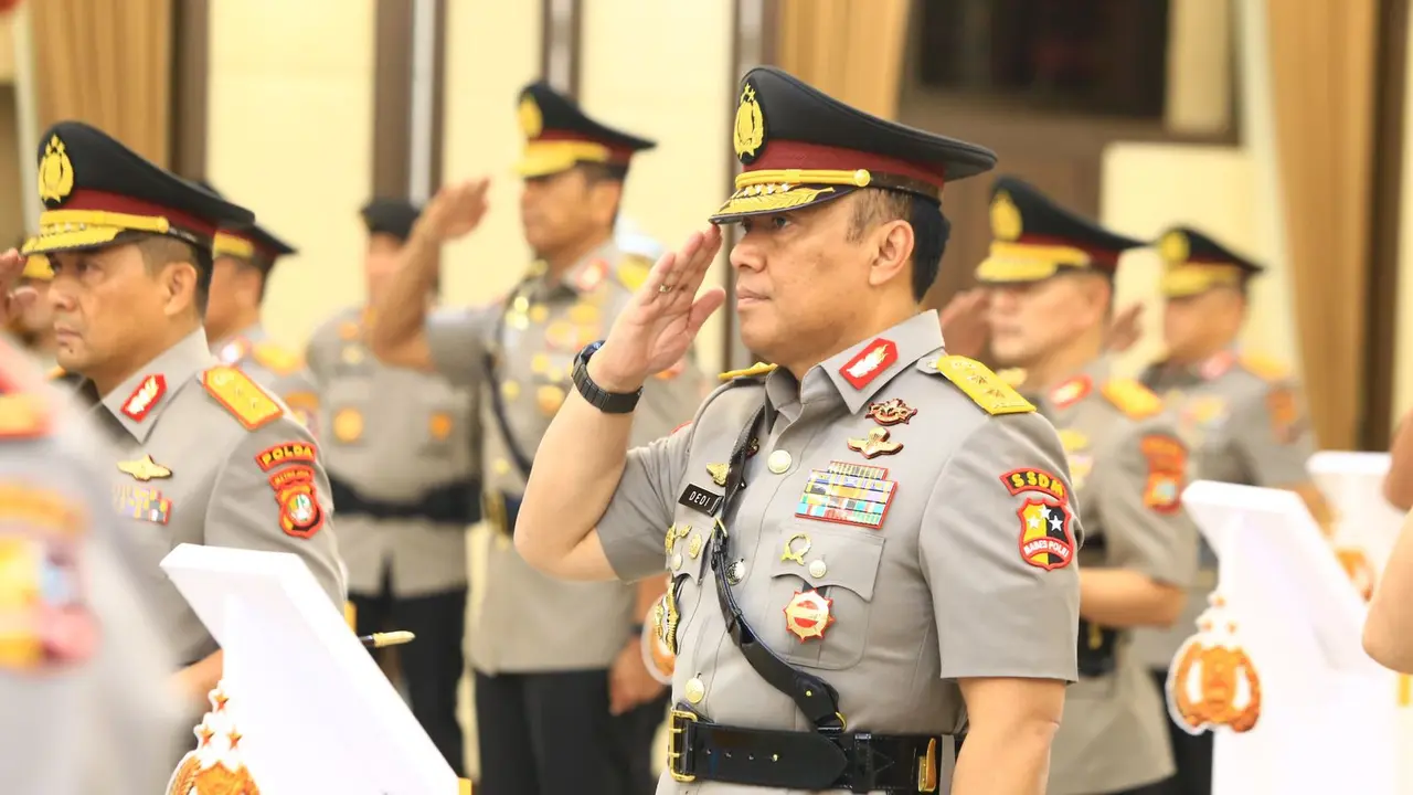 Mabes Polri resmi membuka pendaftaran untuk seluruh masyarakat yang ingin menjadi anggota Kepolisian melalui jalur Akpol, Bintara dan Tamtama.