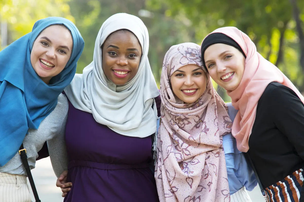 Tips Memilih Warna Jilbab