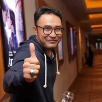 Pemeran Surya Saputra menyambut baik saat ditawari bermain dalam film genre horor komedi. Tidak pikir panjang, suami Chintya Lamusu itu langsung menerima. (Deki Prayoga/Bintang.com)