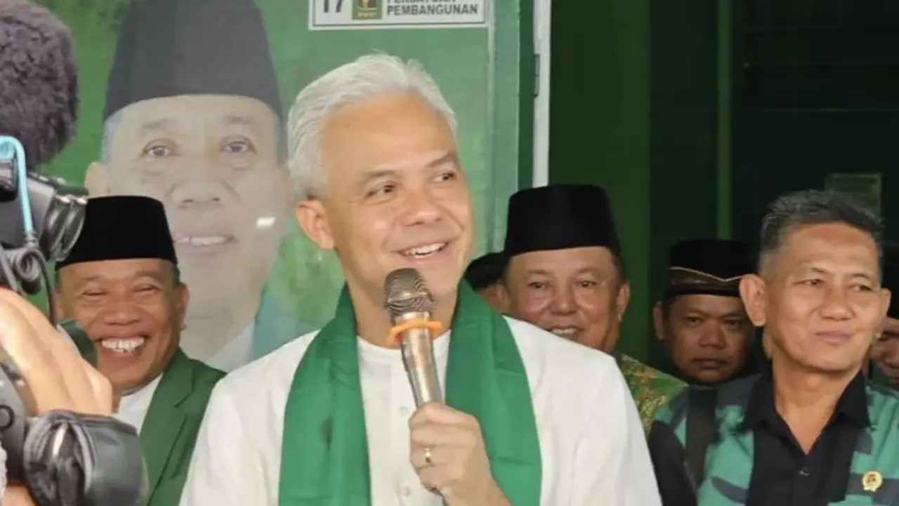 Bakal Calon Presiden dari PDI Perjuangan Ganjar Pranomo bersilaturahmi di kantor DPW PPP Sulut, Kamis (18/5/2023).