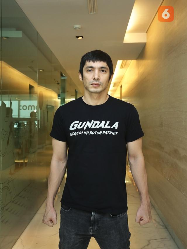 Berkat Film Gundala Abimana Aryasatya Makin Tegap Dan Wajahnya Lebih Bersinar Showbiz Liputan6 Com