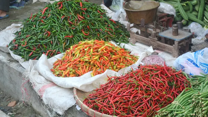 Cabai di pasar tradisional. (Foto: Liputan6.com/Muhamad Ridlo)