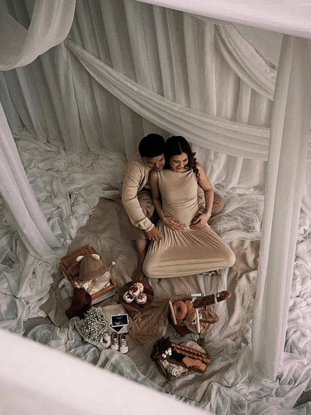 Aaliyah Massaid Hamil, Ini 6 Potret Pregnancy Reveal di Usia Kandungan 4 Bulan