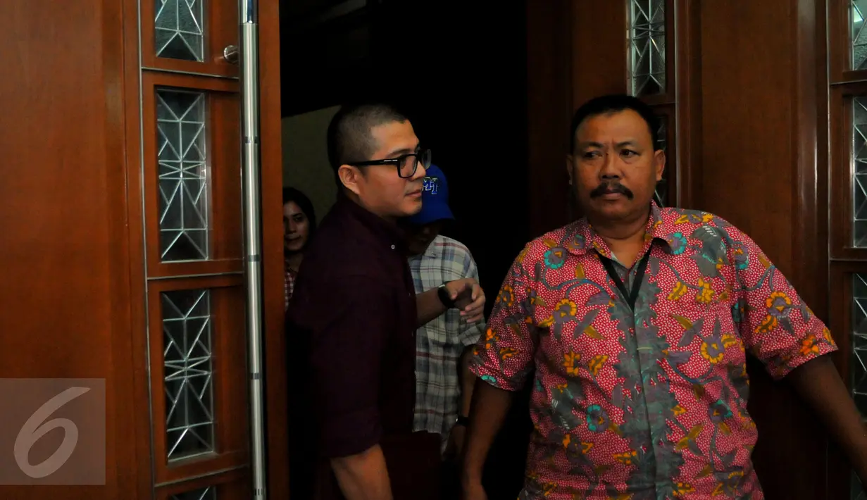 Terdakwa Muhammad Yagari Bhastara usai mendengarkan sidang pembacaan putusan di Pengadilan Tipikor, Jakarta, (17/2). Gary dijatuhkan vonis 2 tahun penjara serta denda Rp 150 juta subsider 6 bulan penjara. (Liputan6.com/Faisal R Syam)