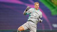 Manuel Neuer - Kiper kawakan asal Jerman itu bisa menjadi batu sandungan bagi barisan depan PSG di final Liga Champions nanti. Kiper berusia 34 tahun itu terkenal heroik dan berpengalaman dalam memenangkan pertandingan di laga final. (AFP/Miguel A. Lopes/Pool)