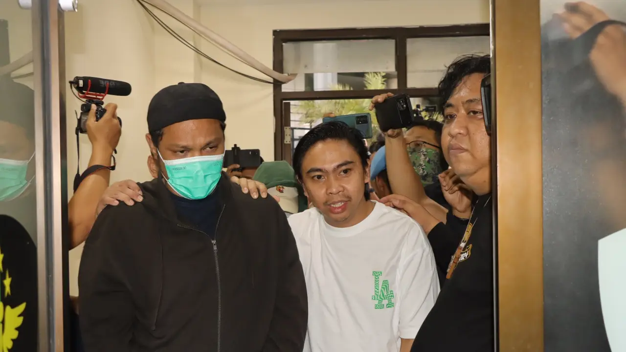 Virgoun Jalani Pemeriksaan Kesehatan Usai Ditangkap Terkait Narkoba