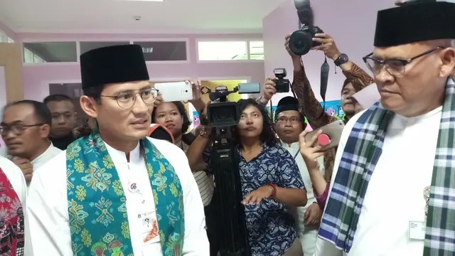 Sandiaga Uno menyambangi RS Budhi Asih
