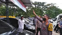 Kapolda Metro Jaya Irjen Fadil Imran berkunjung ke Markas Polsek Cengkareng, Jakarta Barat. (Liputan6.com/Ady Anugrahadi)