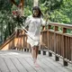 Belakangan ini, silent walking jadi salah satu tren populer di TikTok yang banyak dicoba oleh generasi muda. Sesuai namanya, silent walking berarti berjalan kaki tanpa distraksi apa pun—tidak sambil mendengarkan musik, podcast, atau mengobrol. (foto/dok: freepik/pvproductions)
