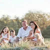 Tips praktis untuk menjaga kedekatan sehat antara anak dan orangtua di masa dewasa melalui komunikasi yang terbuka dan batasan yang saling menghormati. (Foto: chillla70/Pixabay)