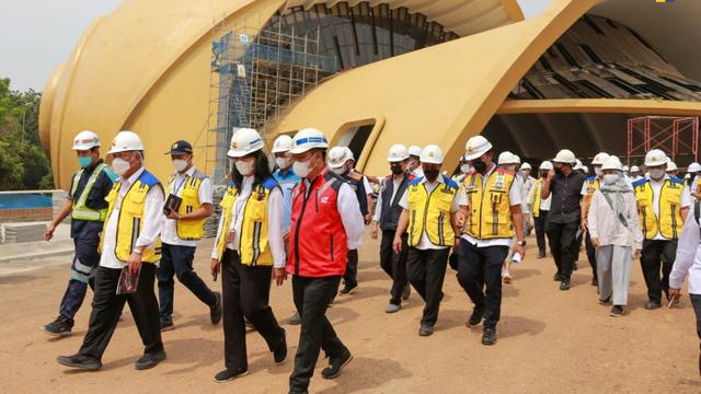Menteri Pekerjaan Umum dan Perumahan Rakyat (PUPR) Basuki Hadimuljono target renovasi Taman Mini Indonesia Indah (TMII) rampung akhir Juli 2022 ini. Taman rekreasi ini nantinya akan turut digunakan untuk KTT G20.