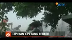 Kebakaran menghanguskan belasan rumah petak di kawasan Johar, Jakarta Pusat, Jumat siang.