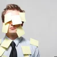 Jangan terlalu cepat menghakimi dan memutuskan prasangka. Karena ingatan yang ada di kepalamu belum tentu akurat. 