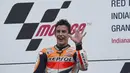 Pembalap Spanyol dari tim Repsol Honda, Marc Marquez, meraih kemenangan kesepuluh secara beruntun di Sirkuit Indianapolis, AS, (10/8/2014). (Getty Images/AFP)