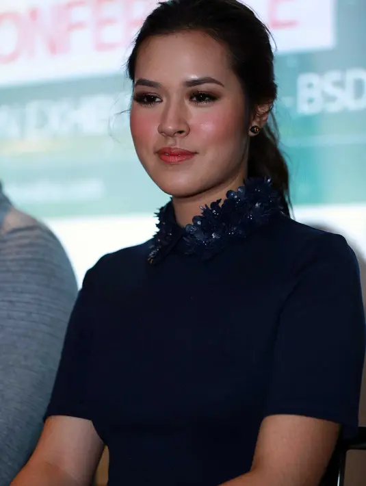 Dijumpai dalam  jumpa pers acara 'All Eyes to Ice' di Brewekz, Senayan City, Jakarta Pusat, Rabu 5 Agustus 2015, Raisa mengatakan akan memberikan pertunjukan yang berbeda. (Deki Prayoga/Bintang.com)