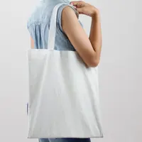 Rekomendasi 5 Tas yang Membuat Kamu Tampil Stylish Saat Pergi Ke Kampus / copyright shutterstock