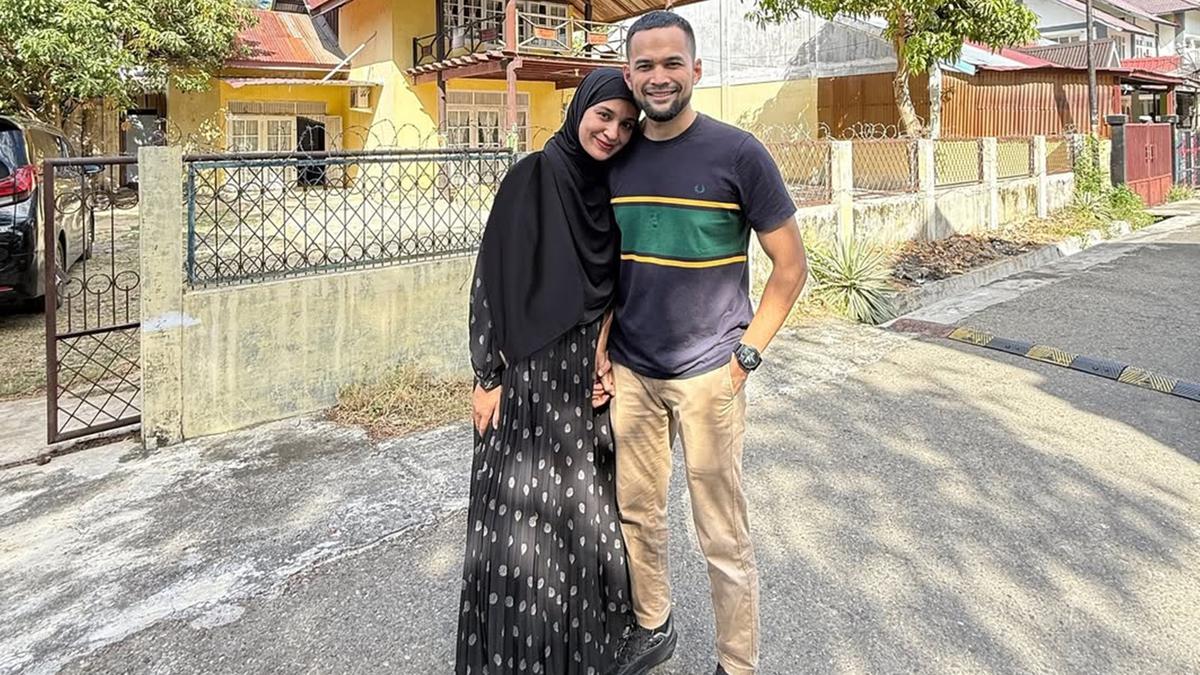 5 Gaya Sederhana Hijab Look Shireen Sungkar saat Pulang Kampung ke Aceh