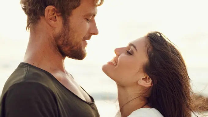 Dia yang Tak Bisa Menerima Kurangmu, Tak Layak Menerima Hebatmu