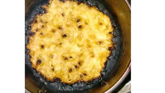 6 Momen Apes Masak Mi Sampai Gosong Ini Bikin Kecewa