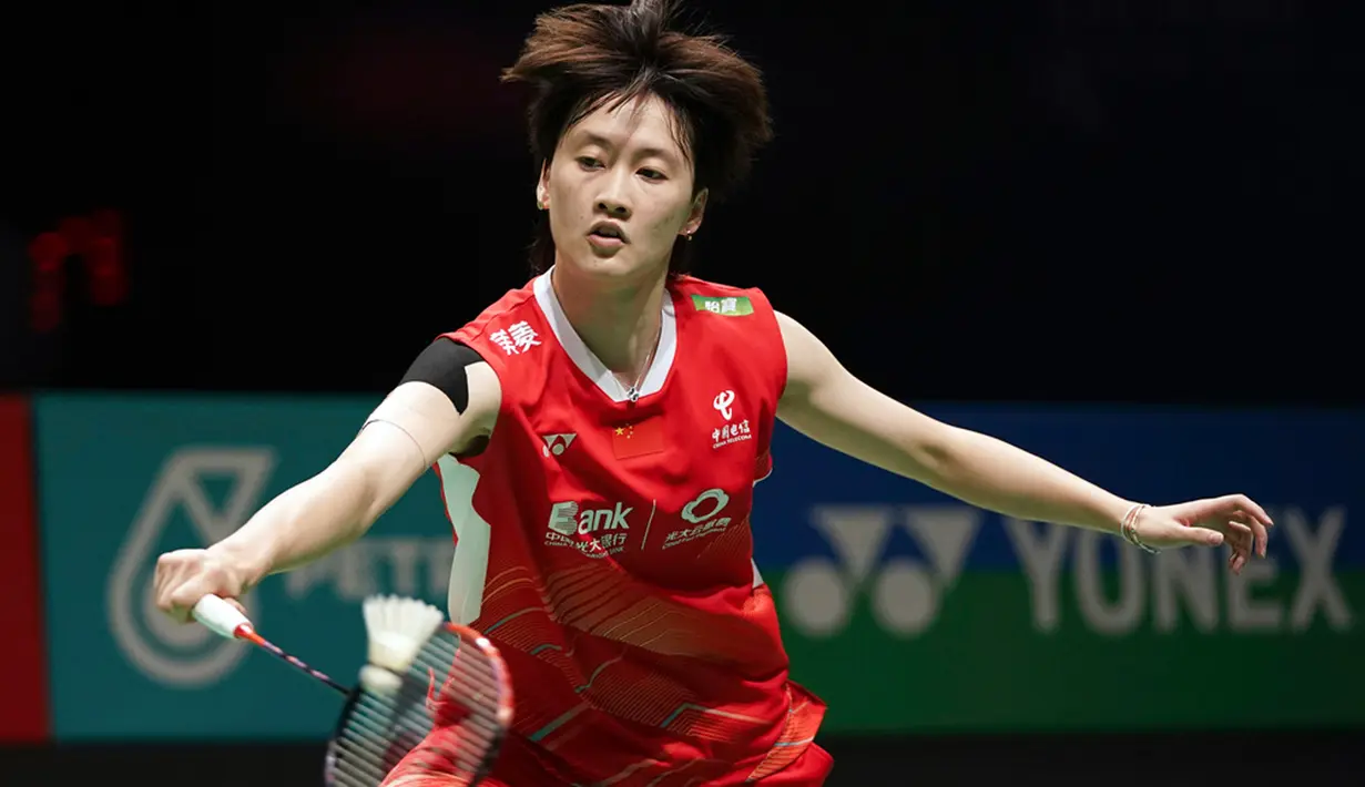 Gregoria gagal lolos ke semifinal Malaysia Open 2024 setelah dikalahkan Chen Yu Fei dua set langsung 13-21 dan 17-21 di babak 16 besar. (AP Photo/Kien Huo)
