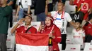 Suporter tim garuda sesaat sebelum menyaksikan laga Indonesia melawan Brunei Darussalam pada laga pertama putaran kualifikasi Piala Dunia 2026 di Stadion Gelora Bung Karno, Jakarta, Kamis (12/10/2023). (Liputan6.com/Helmi Fithriansyah)