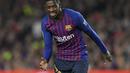 3. Ousmane Dembele - Pemain yang jarang tampil bersama Barcelona karena tingkah lakunya yang buruk. Denganjarangnya dimainkan otomatis performanya Dembele akan mengalami penurunan di update FIFA 2019 nanti. (AFP/Lluis Gene)