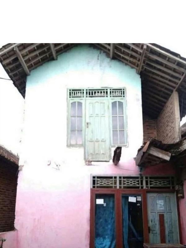 6 Desain Pintu Rumah Ini Nyeleneh, Absurd Banget (sumber: Instagram.com/dr_herp)