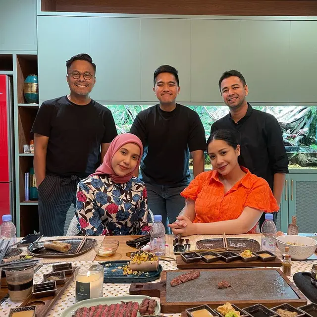 Makan Malam Bareng, Ini 6 Potret Kaesang Ajak Nadya Arifta ke Rumah Raffi Ahmad