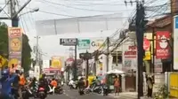 Kerusuhan di Babarsari, Sleman, Yogyakarta, kembali pecah, Senin (4/7/2022). (Liputan6.com/ @merapi_uncover)
