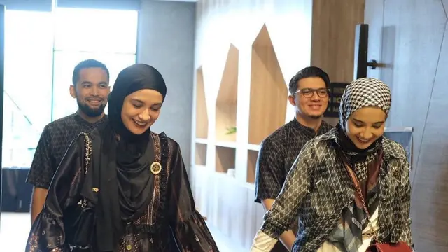 7 Momen Zaskia dan Shireen Sungkar Buka Bersama dengan Karyawan, Kompak Banget