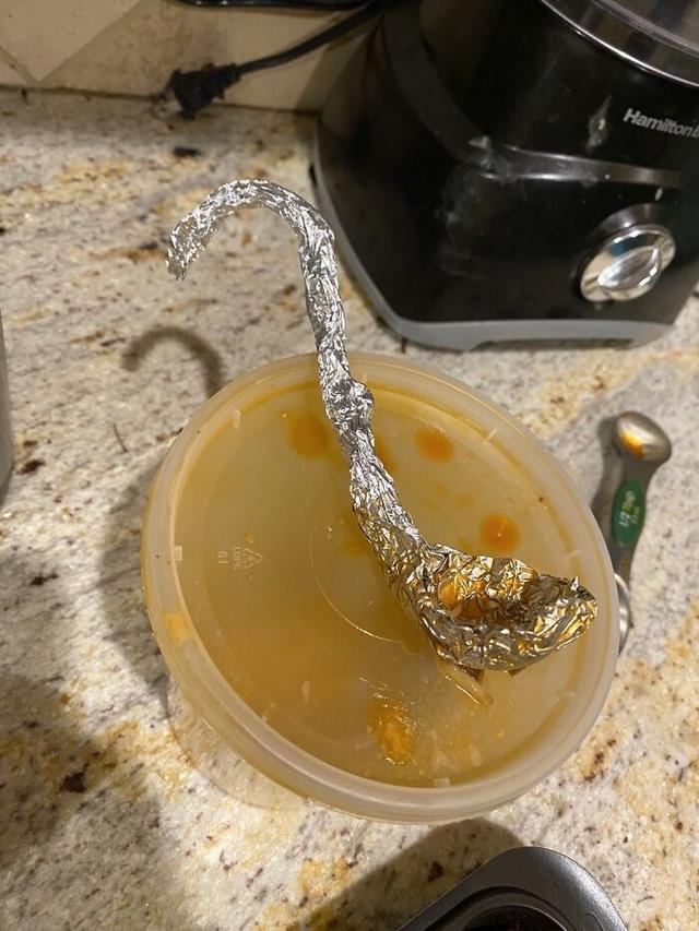 8 Desain Barang DIY Ini Nyeleneh Banget, Bikin Netizen Heran