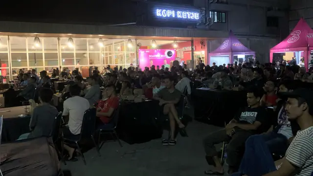 Roaring Night Tri
