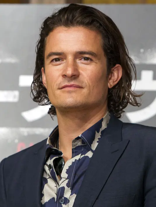 Jika Johnny Depp menjadi ‘Raja Bob’, maka Orlando Bloom adalah pangerannya. Aktor ‘The Lord of The Ring’ ini tampak sangat memesona dengan rambut bob keritingnya tersebut. (Bintang/EPA)