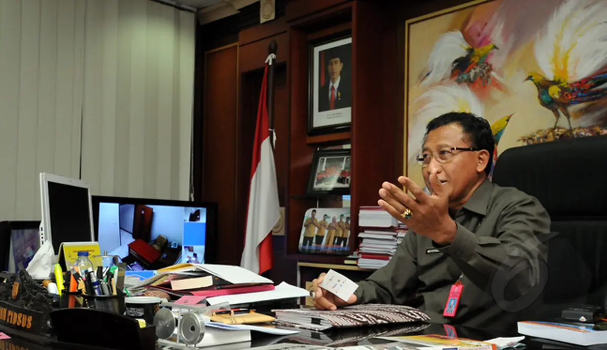 Jaksa Muda Pidana Khusus (Jampidsus), Widyopramono saat sesi wawancara khusus di Gedung Bundar Kejaksaan Agung, Jakarta, Kamis (29/1/2015). Widyopramono saat menjawab pertanyaan yang diajukan tim redaksi Liputan6.com. (Liputan6.com/Helmi Fithriansyah)