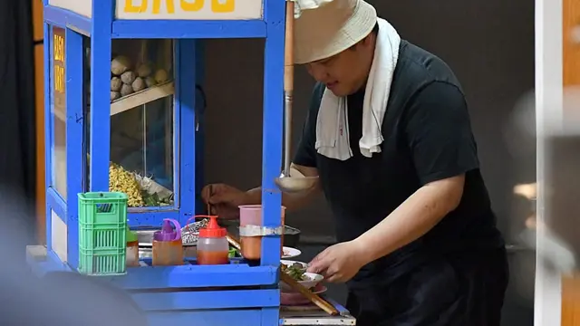Erick Thohir Menunjukan Bakat Terpendamnya Meracik Sebuah  Bakso