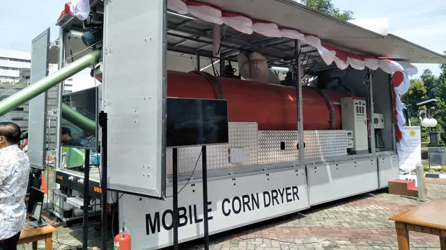 Mobil pengering jagung (Mobile Corn Dryer). Foto: Liputan6.com/Septian Deny)