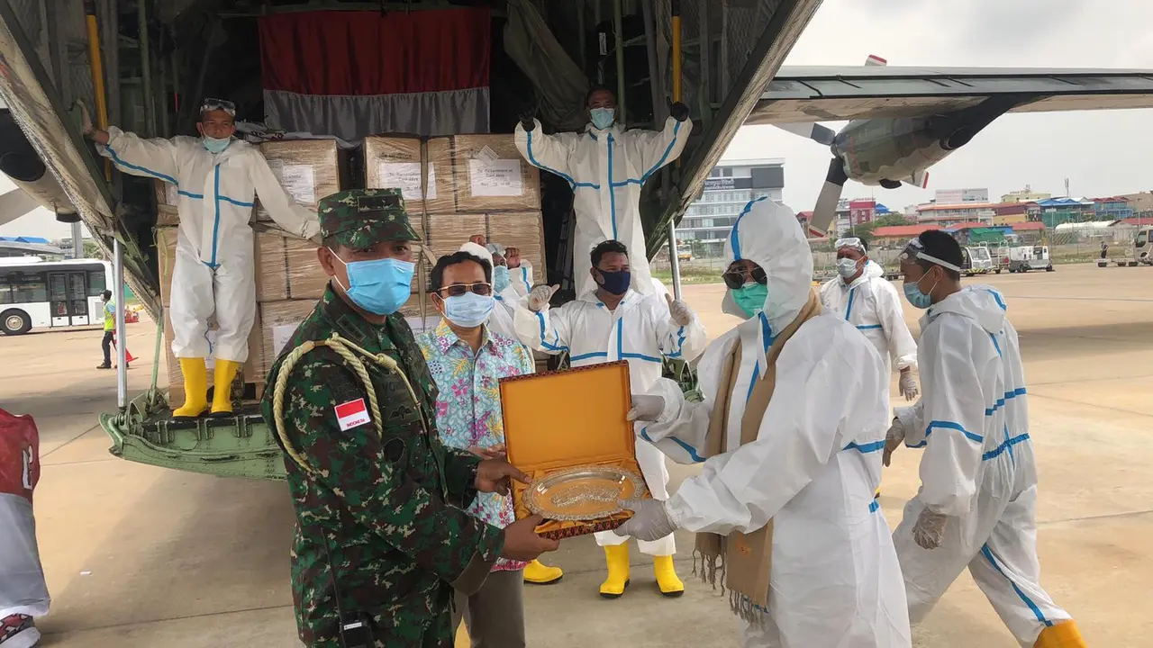 Bantuan dari Taiwan yang dijemput TNI AU di Phnom Penh, Kamboja. (Istimewa)