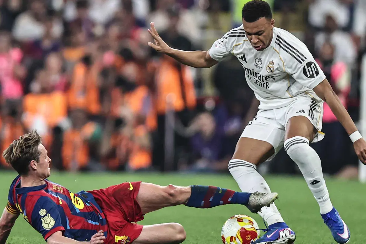 Dua Gol Raphinha Antar Barca Kunci Gelar Piala Super Spanyol
